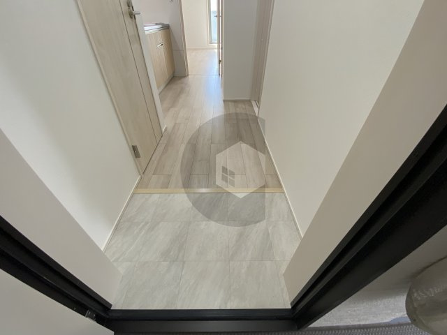 フジパレス俊徳道イーストの玄関