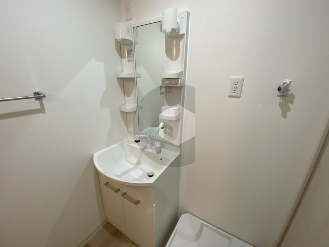 フジパレス俊徳道イーストの独立洗面台