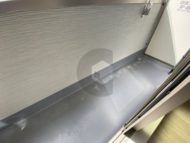 フジパレス俊徳道イーストのバルコニー