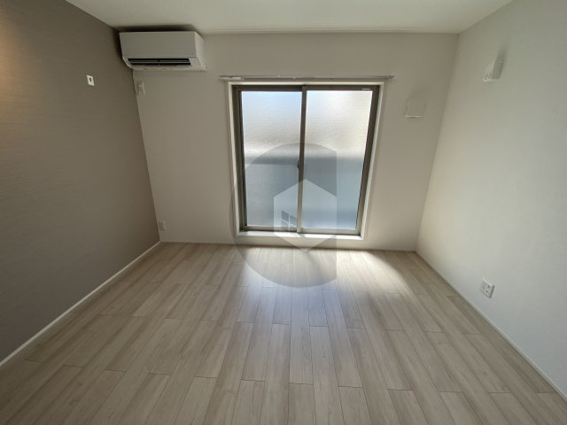 フジパレス俊徳道イーストの洋室