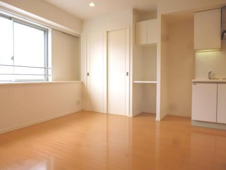 レニール本駒込の居間・リビング