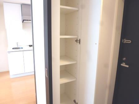 レニール本駒込の玄関