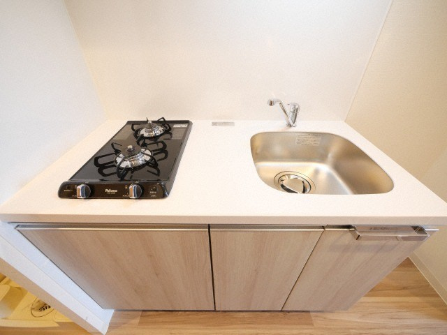 プレサンスブルーム東三国のキッチン