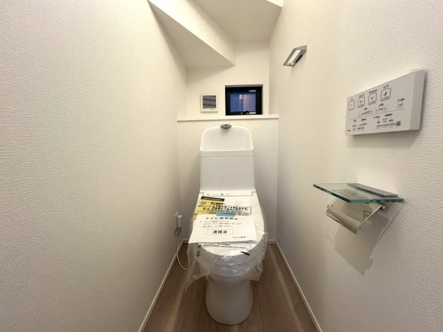 北寺尾は鶴見区。東寺尾も鶴見区。では西寺尾は？【神奈川区西寺尾3丁目新築戸建】のトイレ|清潔感のあるトイレです