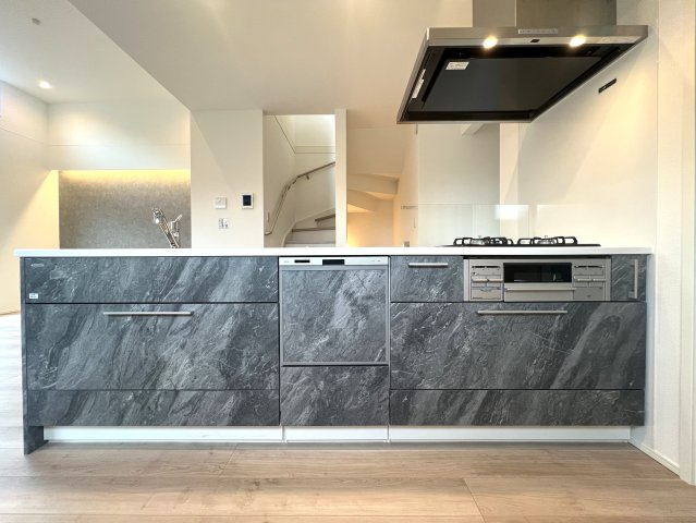 北寺尾は鶴見区。東寺尾も鶴見区。では西寺尾は？【神奈川区西寺尾3丁目新築戸建】のキッチン|キッチンです