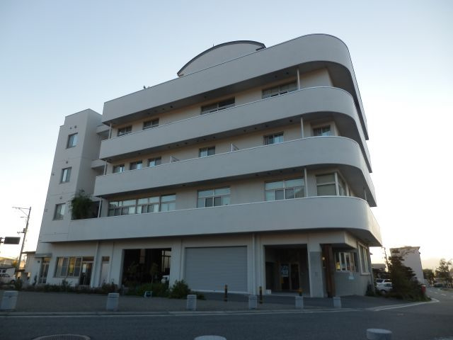 サンロード松山の外観