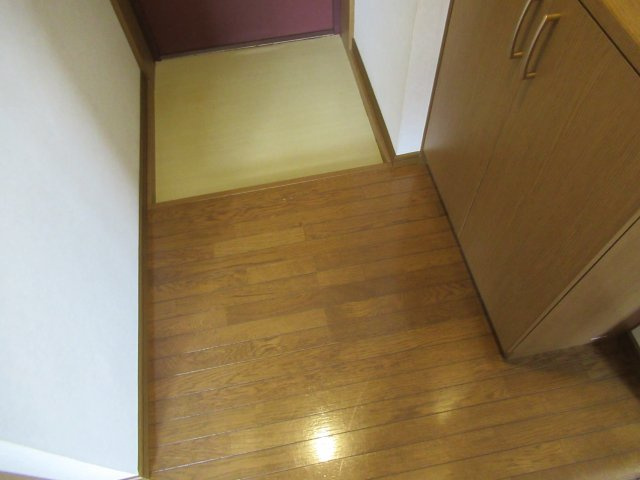 サンロード松山の玄関|302号室のサンプル写真となります