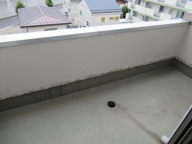 サンロード松山のバルコニー|302号室のサンプル写真となります