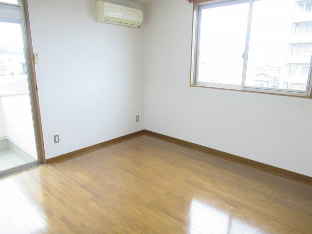 サンロード松山の洋室|302号室のサンプル写真となります