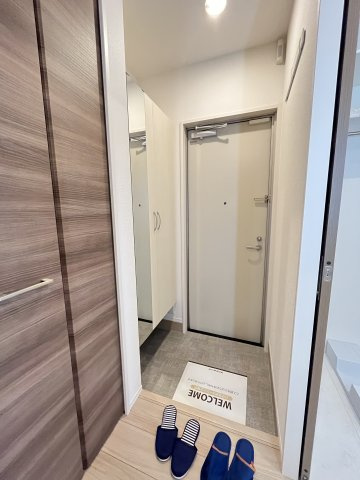カーサ八代の玄関