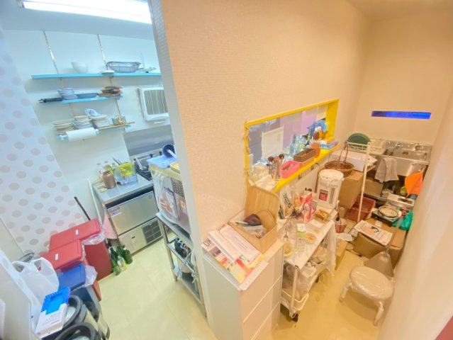 明大寺町 丸勝ビルの内装