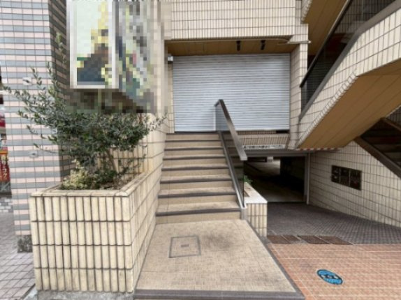 明大寺町 丸勝ビルの外観
