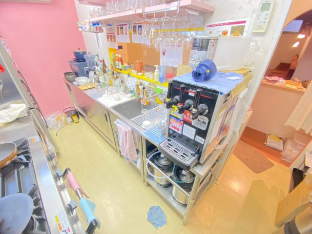明大寺町 丸勝ビルの内装