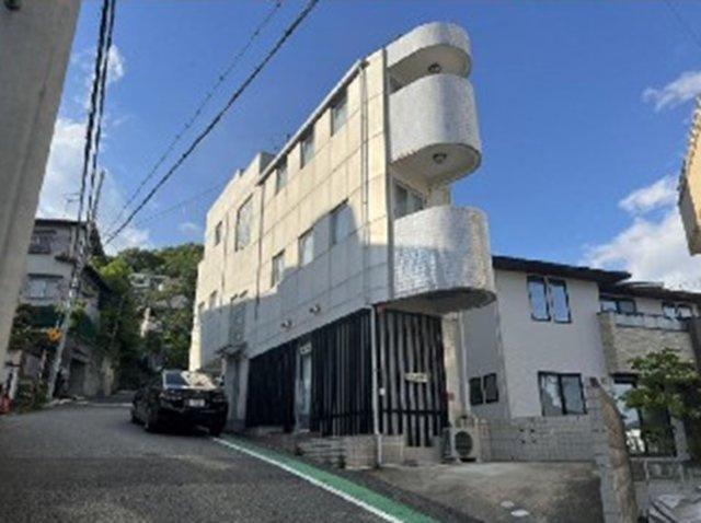 のり弁ビルの外観|きれいな外観です
