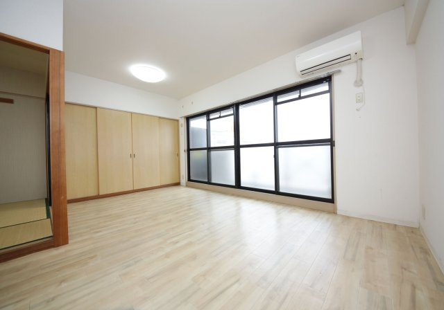 サンライフ宮本の内装|別部屋同間取りのお写真となります。参考にご覧くださいませ。