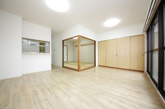 サンライフ宮本の内装|別部屋同間取りのお写真となります。参考にご覧くださいませ。