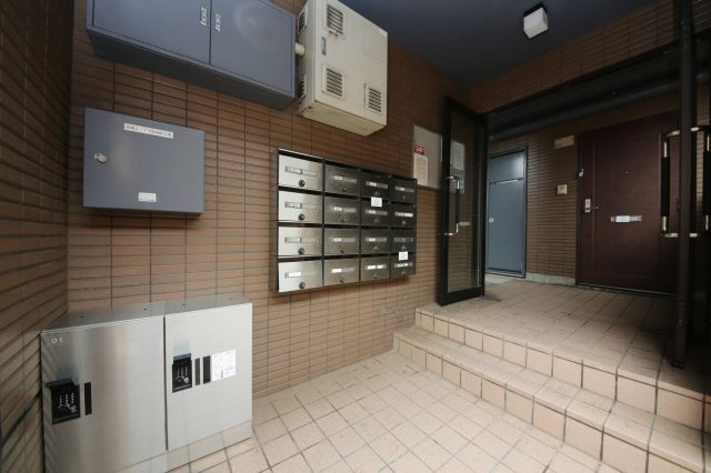 サンライフ宮本のエントランス