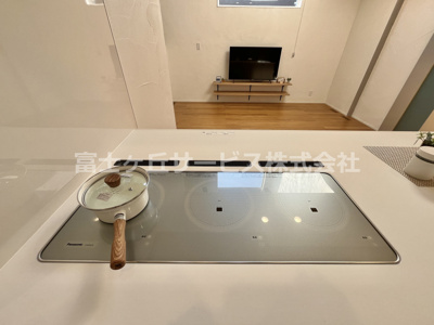 【キッチン】 | 菊川市西方 新築一戸建て サンズテラス西方No.16 | IHクッキングヒーター