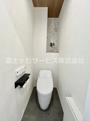 【トイレ】 | 菊川市西方 新築一戸建て サンズテラス西方No.16 | 1Fトイレ