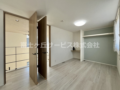 【子供部屋】 | 菊川市西方 新築一戸建て サンズテラス西方No.16 | 将来的に二部屋に分けられる子供部屋