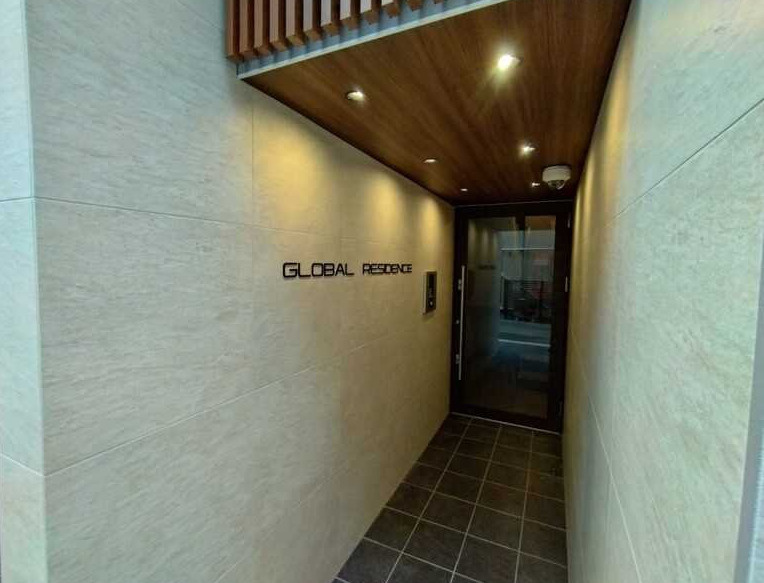 グローバルレジデンスのエントランス