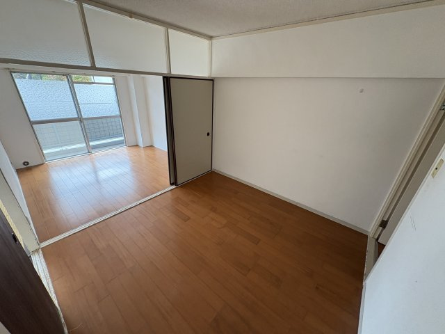カロンズ鈴蘭台北町の居間・リビング