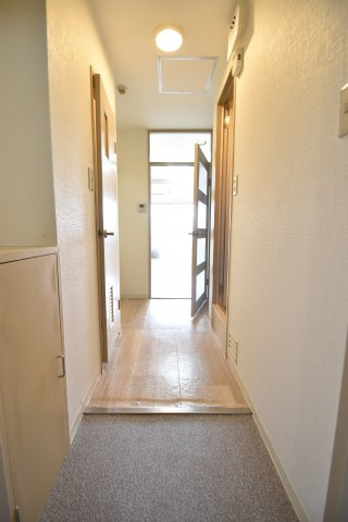 大阪市城東区野江１丁目の賃貸マンションの玄関