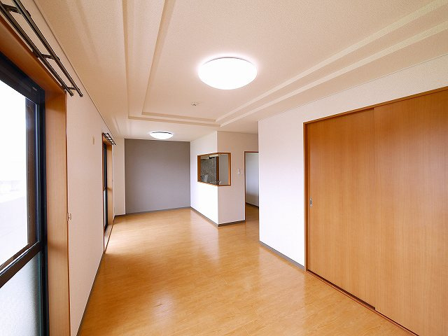 セ・プールの居間・リビング|ゆったりとした居間です