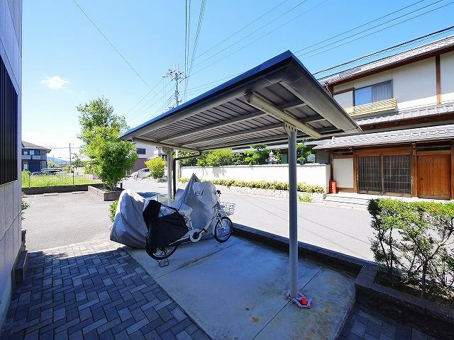 セ・プールのその他共用部分|駐輪場屋根付きです