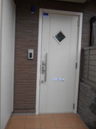 ヴァンベール東雲の玄関|収納もある玄関です