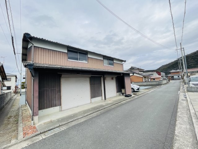 【外観】 | たつの市龍野町島田　/中古倉庫 | 物件の外観です
