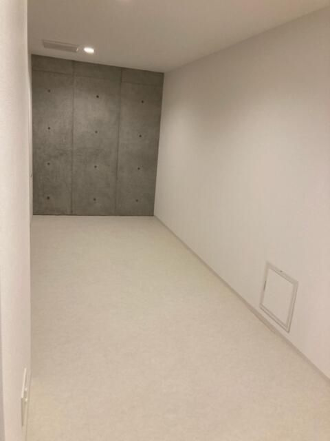 kinomori代々木上原の内装|■24時間換気システム■ダウンライト■内装コンクリート