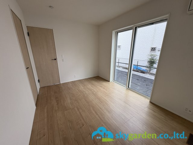 茅ヶ崎市萩園 第１期 ２号棟の洋室|落ち着いた色調の洋室です