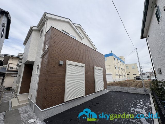 茅ヶ崎市萩園 第１期 ２号棟の外観|南庭があります