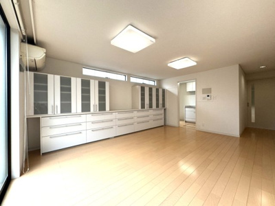 【居間・リビング】 | 紫野上築山町貸家