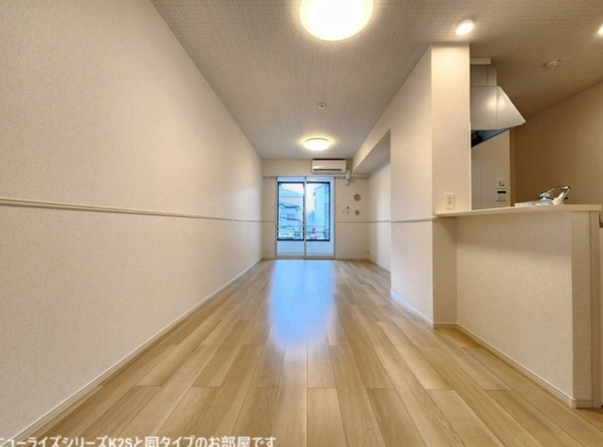 パルミエＢの居間・リビング