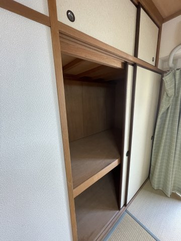 野村ビルの収納