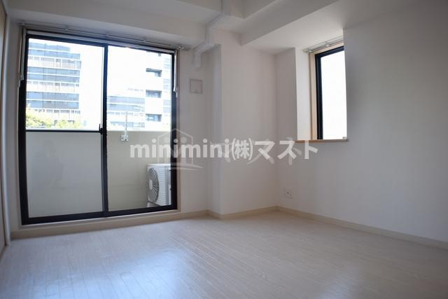 ブリリアン夕陽丘の居間・リビング