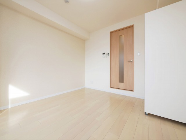 グランパシフィック恵美須西の洋室