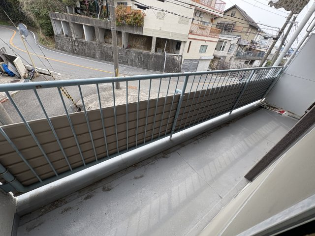 カロンズ鈴蘭台北町のバルコニー