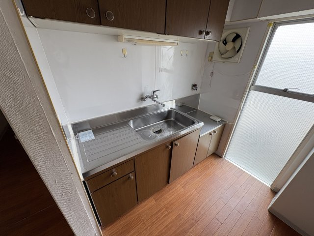 カロンズ鈴蘭台北町のキッチン
