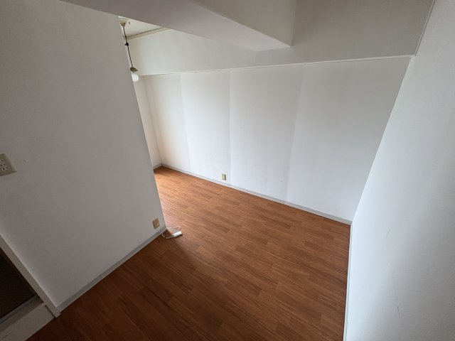 カロンズ鈴蘭台北町の居間・リビング