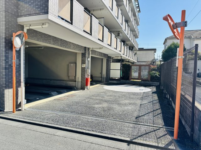 ビッグヴァン京王堀之内弐番館の駐車場|～駐車場空き要事前確認～