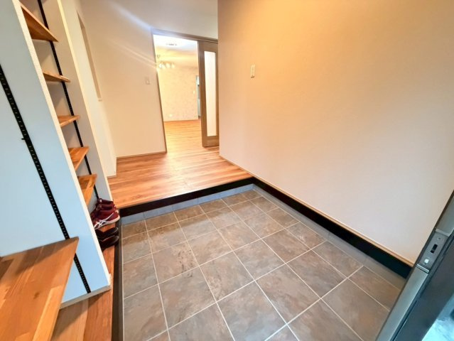 柏崎市春日レントハウスの玄関