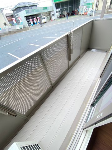 【バルコニー】