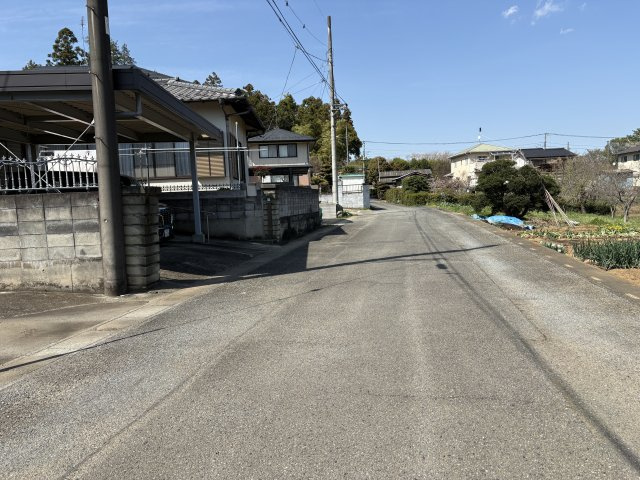 【前面道路含む現地写真】 | 比企郡滑川町大字羽尾　中古戸建