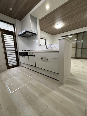 【キッチン】 | 春日市松ヶ丘３丁目中古戸建☆仲介手数料無料☆