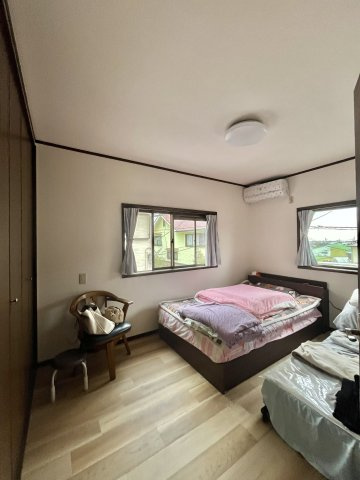 泉佐野市日根野　戸建の洋室