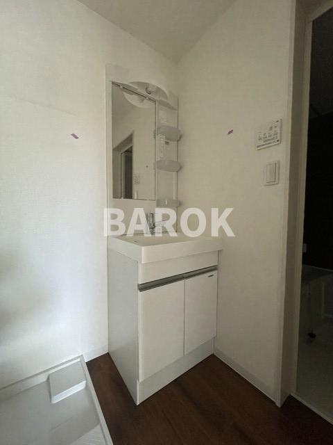 FS GARAGE小戸の洗面所