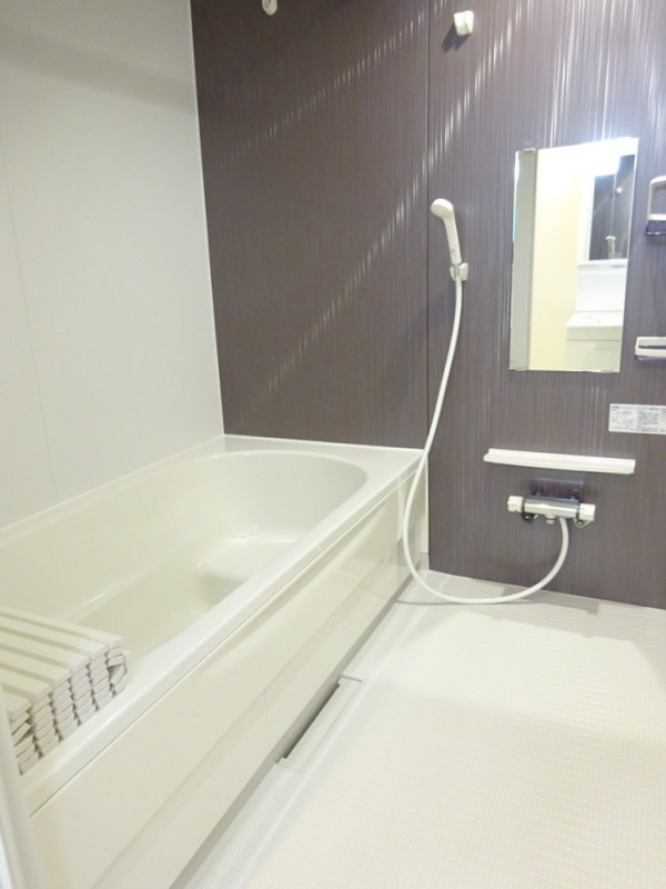 コルサージュの浴室